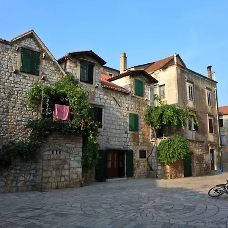 Augustina Stari Grad (Hvar)